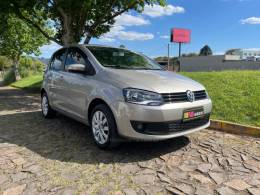 VOLKSWAGEN - FOX - 2013/2014 - Prata - R$ 44.900,00