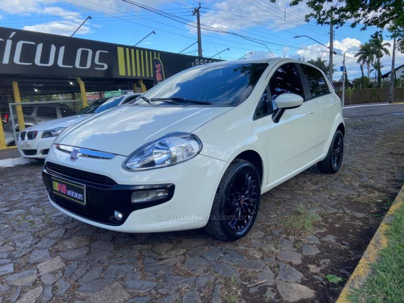 FIAT - PUNTO - 2014/2015 - Branca - R$ 48.900,00