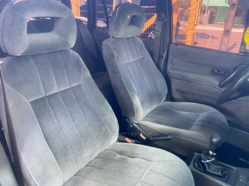 VOLKSWAGEN - QUANTUM - 1994/1995 - Vermelha - R$ 21.900,00