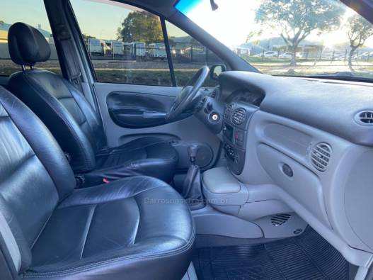 RENAULT - SCÉNIC - 2009/2009 - Prata - R$ 24.900,00