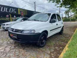 CHEVROLET - CELTA - 2004/2004 - Branca - R$ 21.900,00