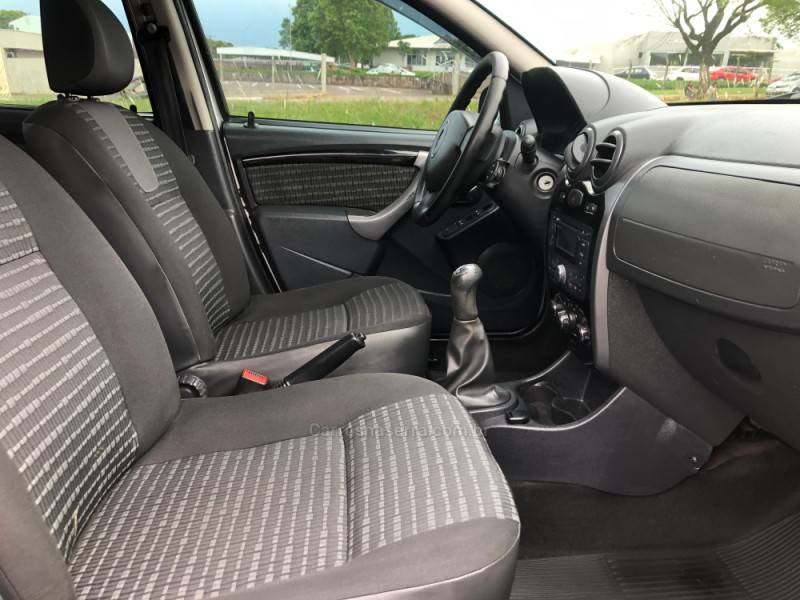 RENAULT - SANDERO - 2011/2012 - Prata - R$ 35.900,00