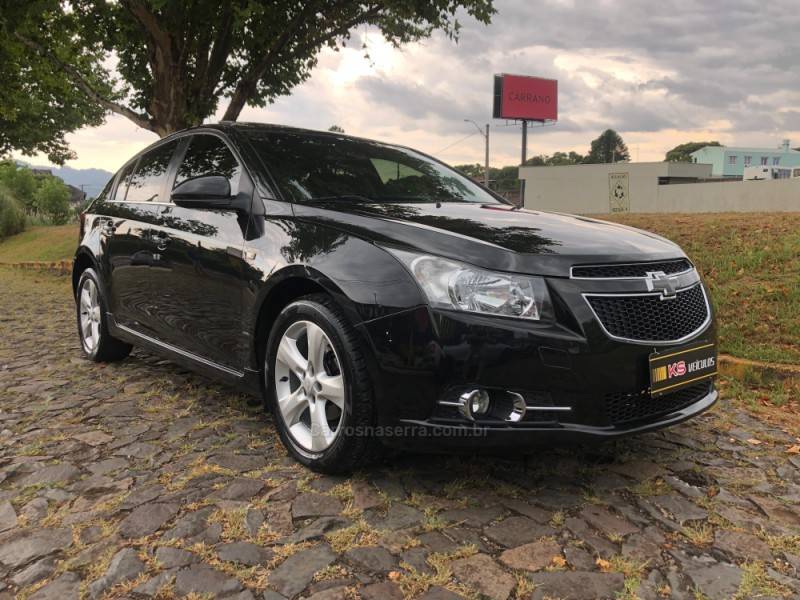 CHEVROLET - CRUZE - 2014/2014 - Preta - R$ 69.900,00