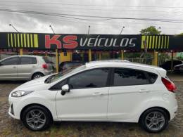 FORD - FIESTA - 2018/2019 - Branca - R$ 59.900,00