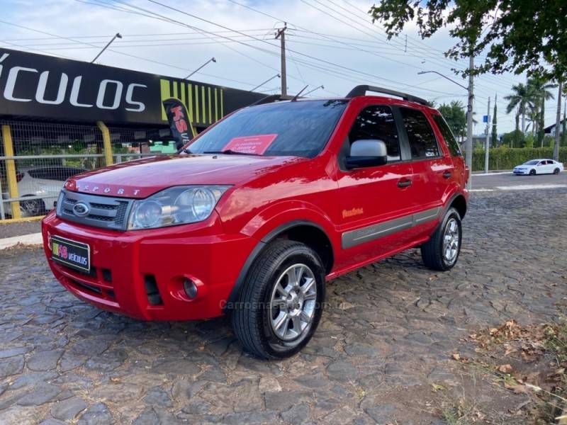 FORD - ECOSPORT - 2011/2012 - Vermelha - R$ 45.900,00