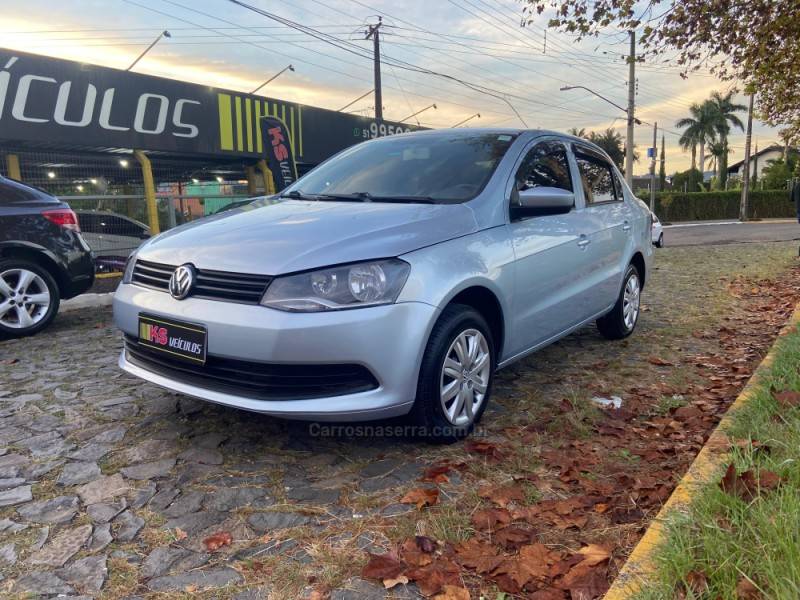 VOLKSWAGEN - VOYAGE - 2016/2016 - Prata - R$ 45.900,00