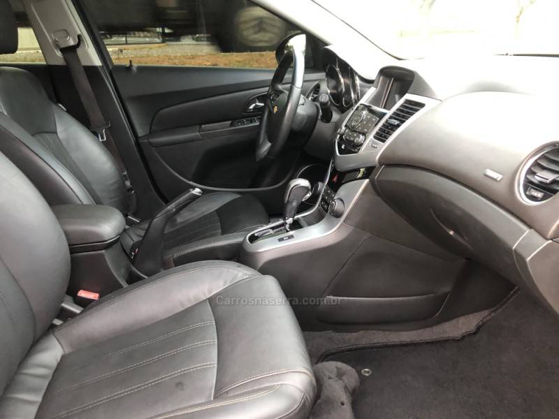 CHEVROLET - CRUZE - 2014/2014 - Preta - R$ 69.900,00