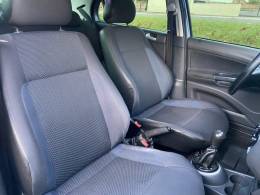 VOLKSWAGEN - VOYAGE - 2016/2016 - Prata - R$ 45.900,00