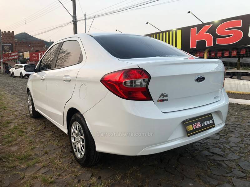 FORD - KA + - 2018/2018 - Branca - R$ 49.900,00