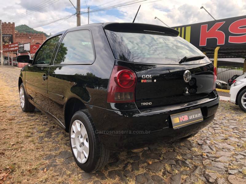 VOLKSWAGEN - GOL - 2012/2013 - Preta - R$ 28.900,00