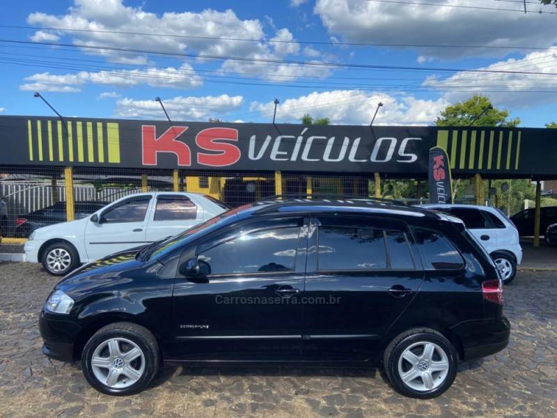 VOLKSWAGEN - SPACEFOX - 2006/2007 - Preta - R$ 29.900,00