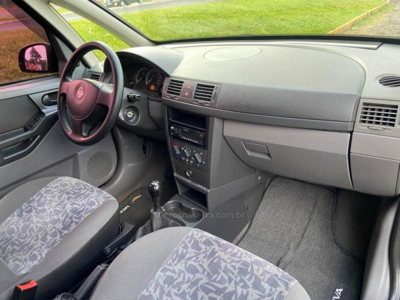 CHEVROLET - MERIVA - 2004/2004 - Cinza - R$ 24.900,00