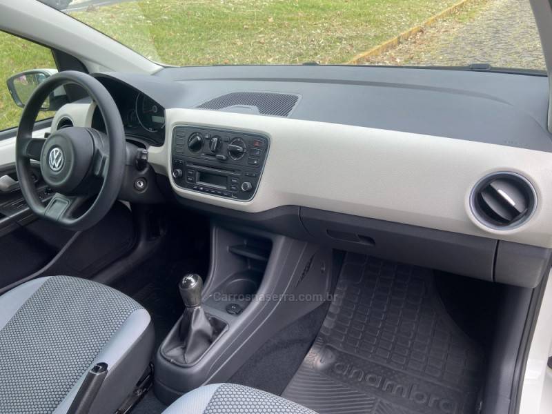 VOLKSWAGEN - UP - 2015/2015 - Branca - R$ 42.900,00