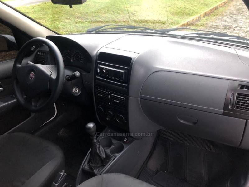 FIAT - SIENA - 2012/2012 - Branca - R$ 33.900,00