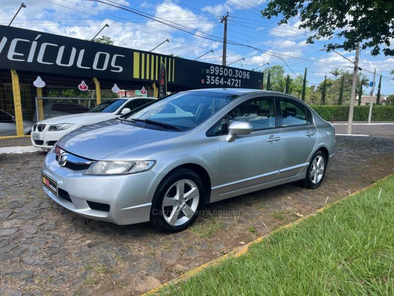 HONDA - CIVIC - 2010/2010 - Prata - R$ 55.900,00
