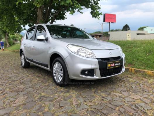 RENAULT - SANDERO - 2011/2012 - Prata - R$ 35.900,00