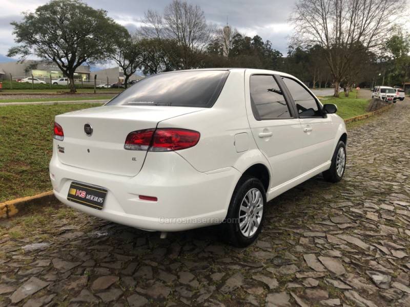 FIAT - SIENA - 2012/2012 - Branca - R$ 33.900,00