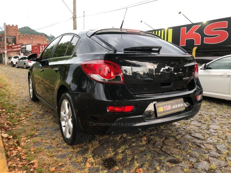 CHEVROLET - CRUZE - 2014/2014 - Preta - R$ 69.900,00