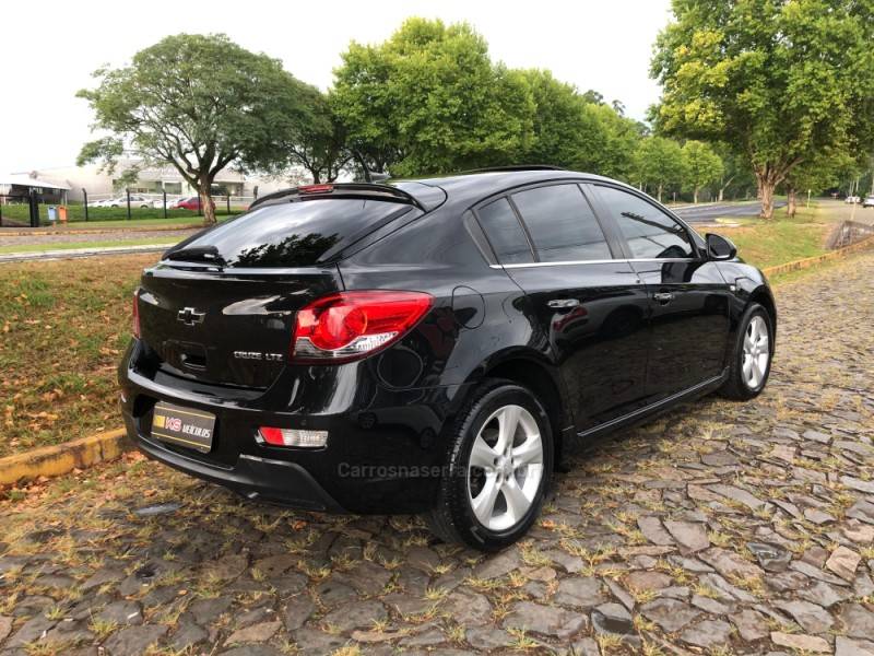 CHEVROLET - CRUZE - 2014/2014 - Preta - R$ 69.900,00