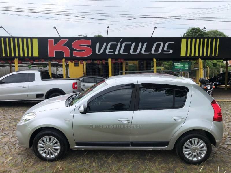 RENAULT - SANDERO - 2011/2012 - Prata - R$ 35.900,00