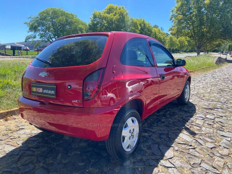 CHEVROLET - CELTA - 2012/2013 - Vermelha - R$ 24.900,00