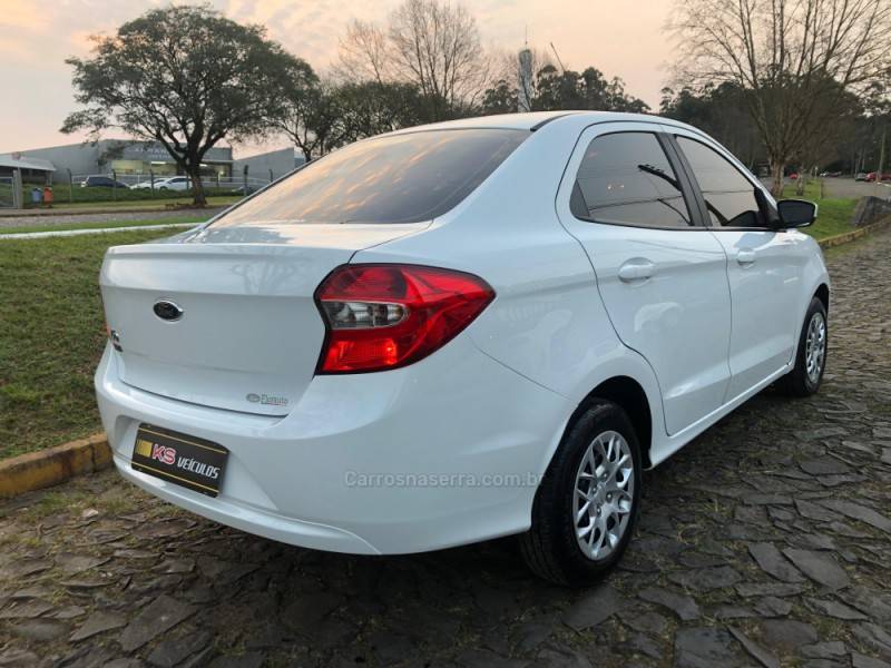 FORD - KA + - 2018/2018 - Branca - R$ 49.900,00