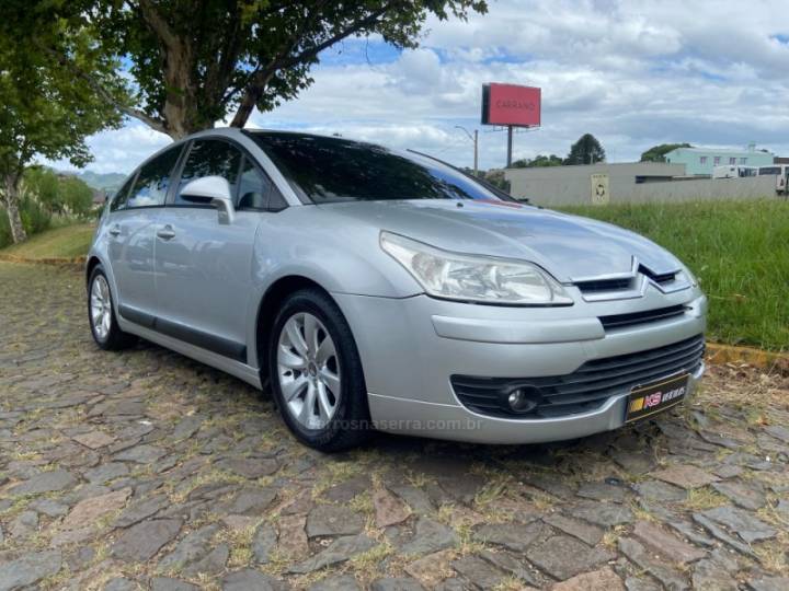 CITROËN - C4 - 2010/2010 - Prata - R$ 29.900,00