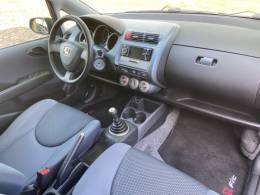 HONDA - FIT - 2008/2008 - Cinza - R$ 35.900,00