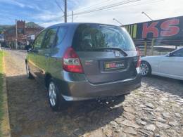HONDA - FIT - 2008/2008 - Cinza - R$ 35.900,00