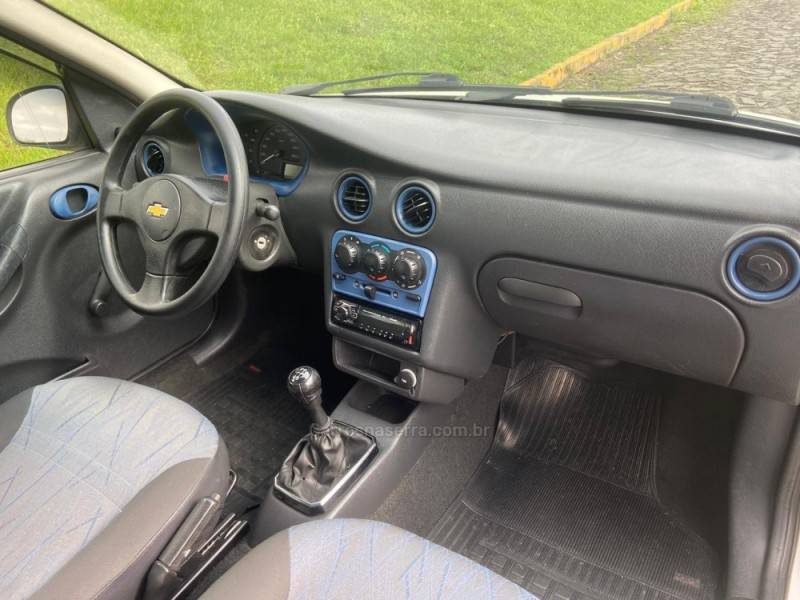 CHEVROLET - CELTA - 2004/2004 - Branca - R$ 21.900,00
