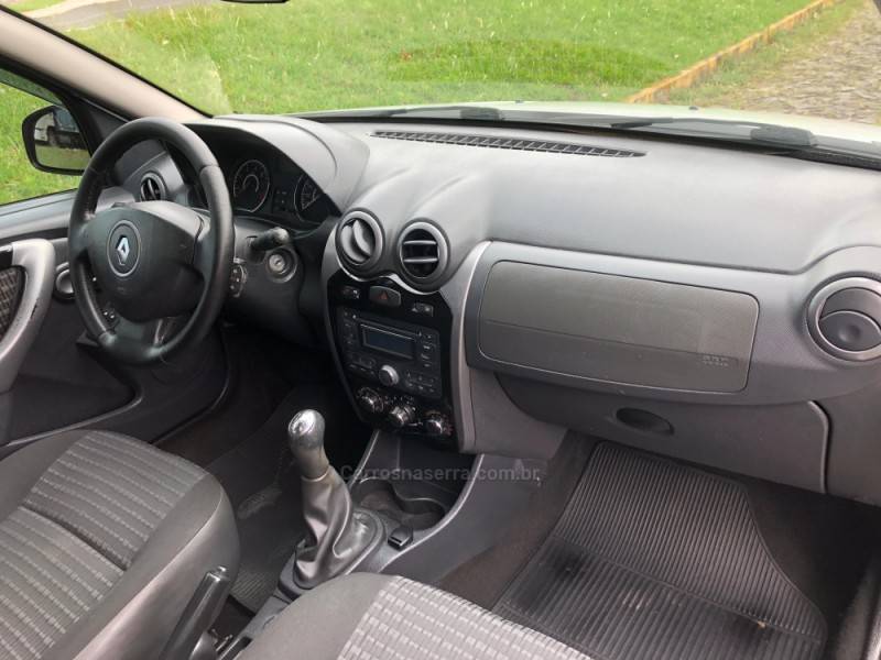 RENAULT - SANDERO - 2011/2012 - Prata - R$ 35.900,00