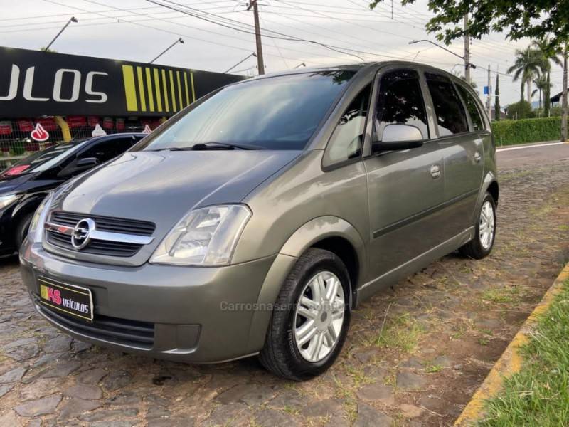 CHEVROLET - MERIVA - 2004/2004 - Cinza - R$ 24.900,00