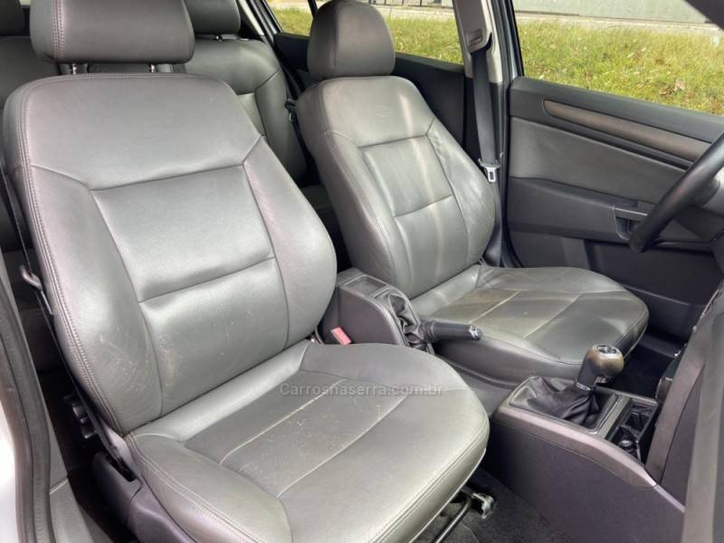 CHEVROLET - VECTRA - 2009/2009 - Prata - R$ 38.900,00