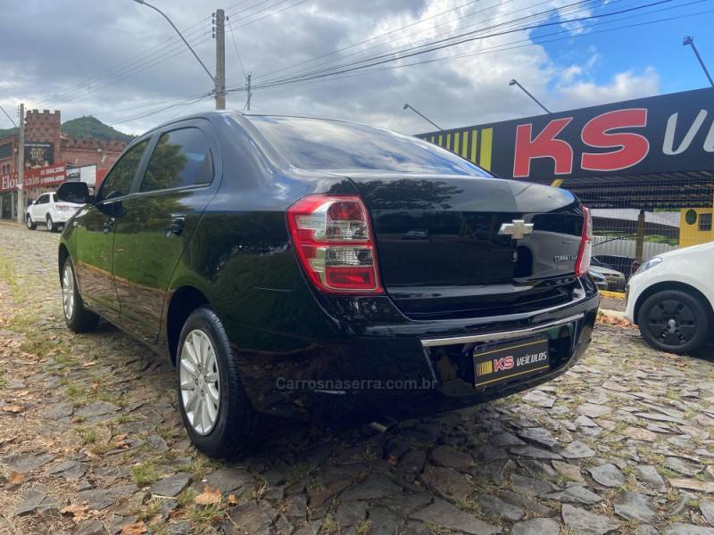 CHEVROLET - COBALT - 2013/2013 - Preta - R$ 43.900,00